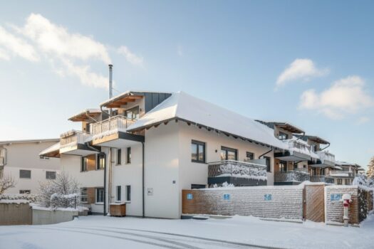 4j92fx3suClzUvFuW9OVx8