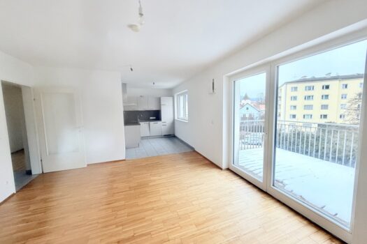 Wohnen Essen Blick auf Küche und Balkon