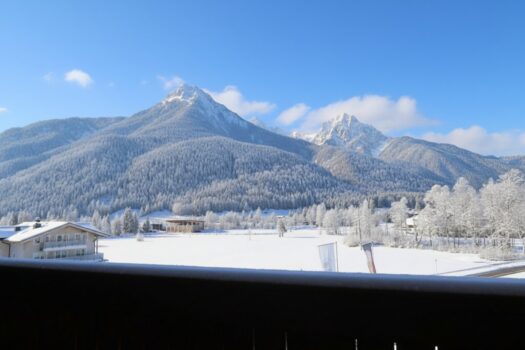 5duBQxqMsYwnuezjmr6RGc