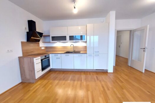 6QHbVwGDT8NjMxGfe8V8tE