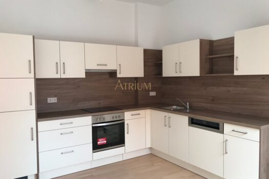 6grBA59pWmh35XRM73jS4B