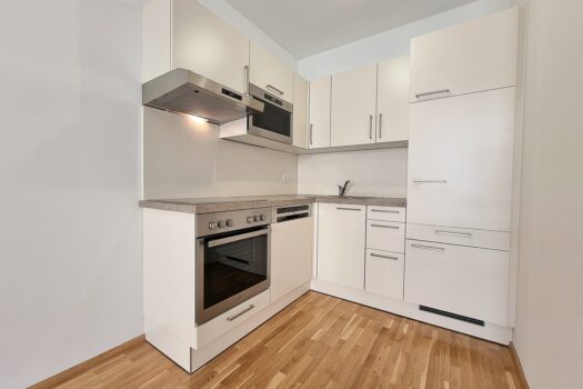 Moderne 2-Zimmer-Wohnung mit Loggia | 43,04 m² | 1. OG mit Lift | € 699,- inkl. BK Küche Detailansicht