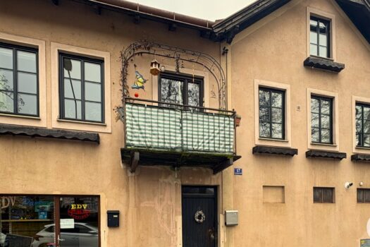 7F5QmWHXi9lqw7Lw9e3hue