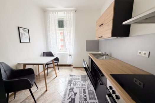 KzTUIv5dFChj70M8mwBHv