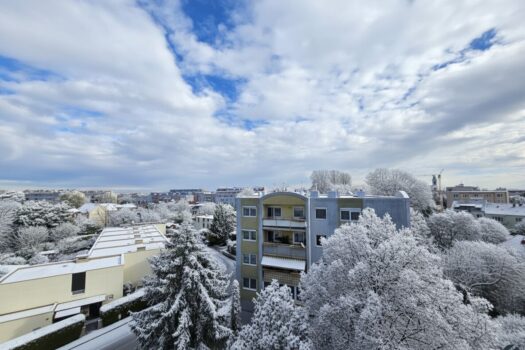 hNDLZvKBuYR2a0U9p8E1C