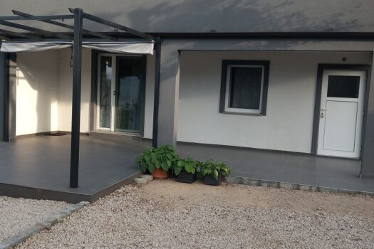 Traumhaus in Lakmartin: 4 Zimmer, Terrassen, Garten und mehr 11xH8Cg2nt6enTvoIjf9Ay 1