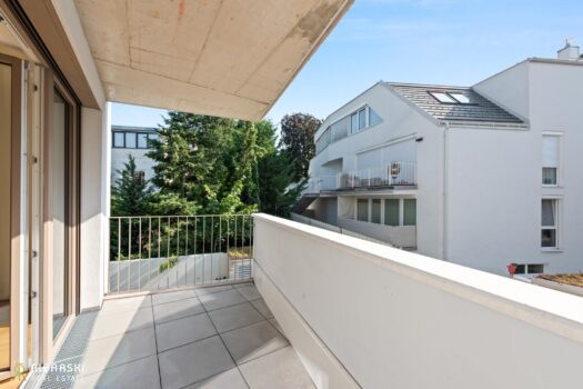 13GSUD7tPlaA2JByIZ76k1