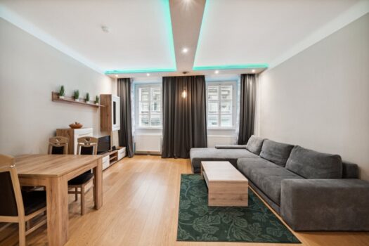 Gumpendorfer Straße: 2-Zimmer-Wohnung mit abgegrenzter Küche 16RM7OJ39LrTNtP28Tpe44