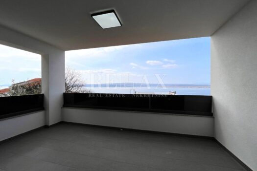 1711030485 stan u prizmlju sa pogledom na more 11