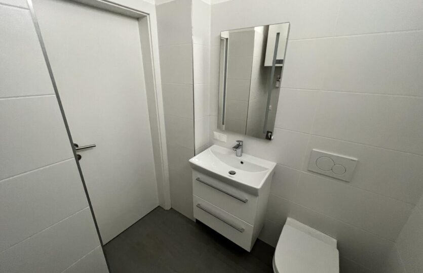 20230209_141255160_iOS