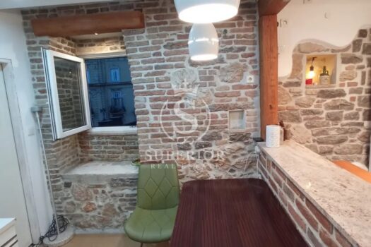 1770023384 342703199 1600x1200