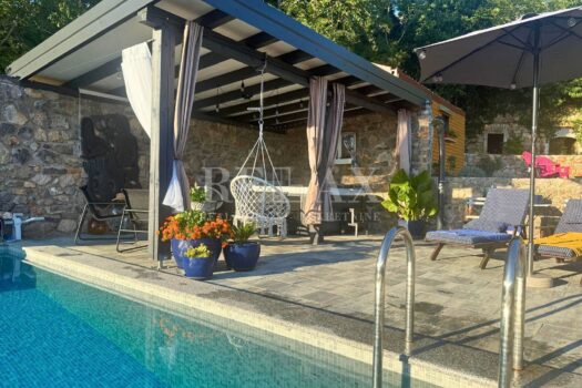 1770381922 bribir kuca sa bazenom 17