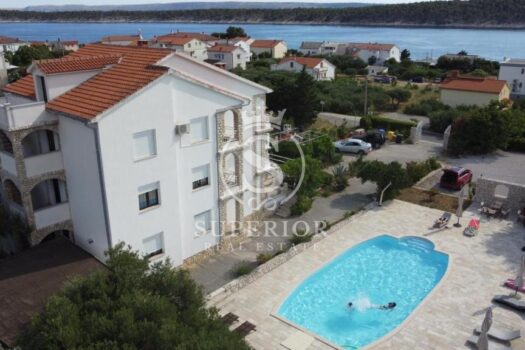 1770395337 308015377