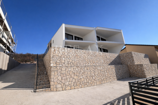 1770798854 jadranovo vila s bazenom i okucnicom 16