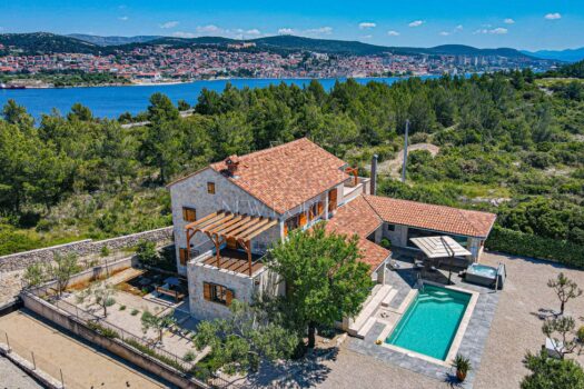 Adriactis house 1770832416 cdv912 main 01