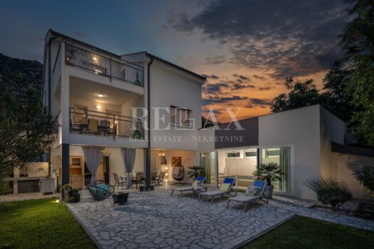 1770884018 tribalj moderna vila s bazenom 118