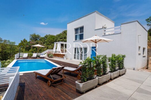 1771582022 cld628 pool 11