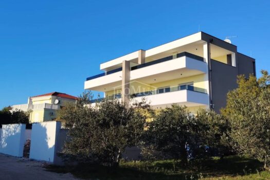 Tribunj, Doppelhaushälfte mit einer Gesamtnutzfläche von 243,45m2, wunderschönem Panoramablick aufs Meer 1771842325 whatsapp image 2025 11 10 at 15