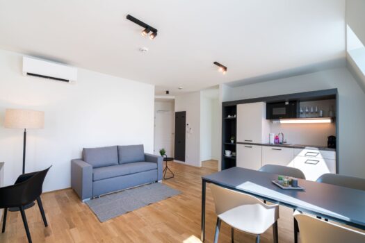 17g9lY0ZwBNJZ9bUJIqnrr