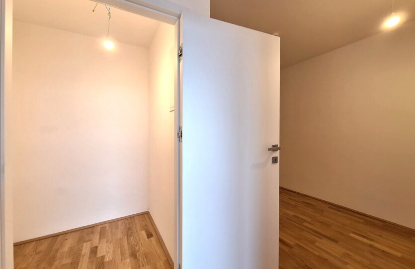 Abstellraum mit Vorraum