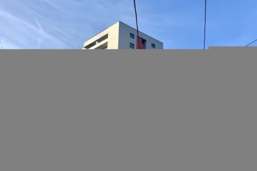 1xgedcPGriu8LKtaiHJJ3u