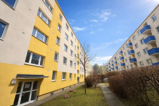 Großzügige Familienwohnung mit Balkon und getrennt begehbaren Schlafzimmern! 4.Stock mit Lift! 1z32NNPzbwpswnHcuXhpAa