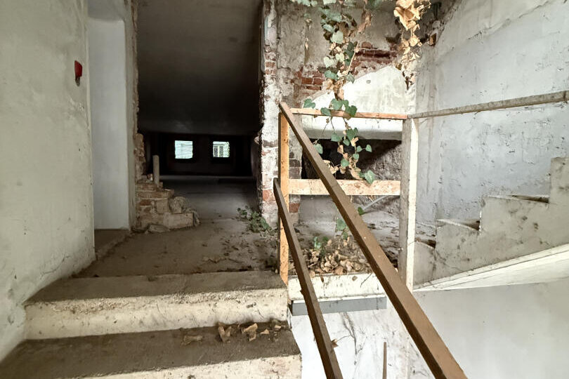 20251114_095947003_iOS