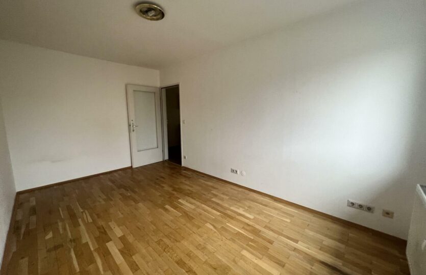 20230703_072934373_iOS