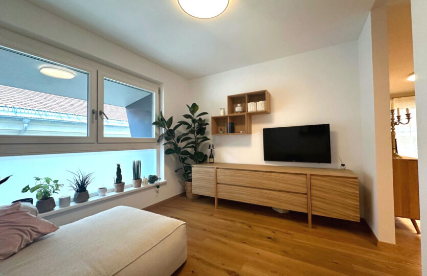 Wohnzimmer (aktuelles 2. Schlafzimmer)