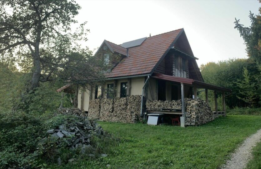 Anwesen 20 ha + Haus -5