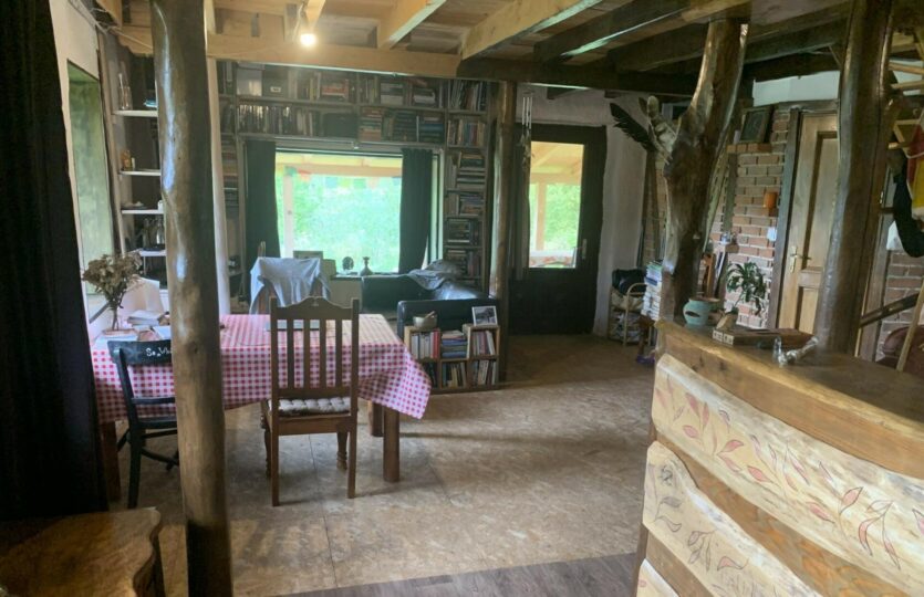 Anwesen 20 ha + Haus -11