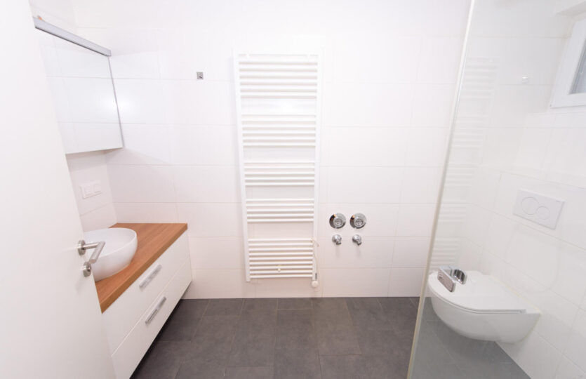 Fontanestraße 8 -05