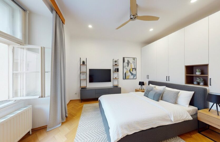 Schlafzimmer (mittels KI möbliert)