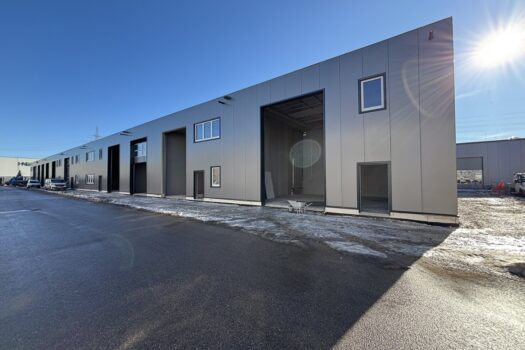 2hOruafA0tXqLSmL2pH3IR