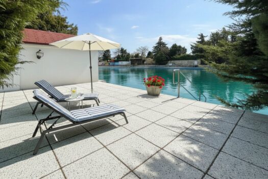 Sonnenplatz vor dem See