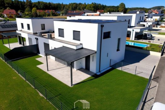 34KJMBbluX5QMeWgG5R5OI