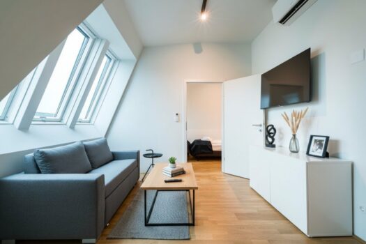 36MFlQorAq5LhAeI8NmU1m