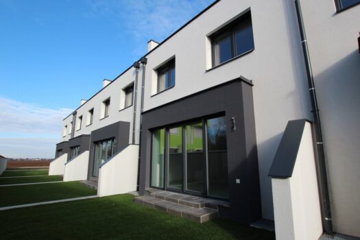 3CVi3Q2KjYro9k68biQzFY