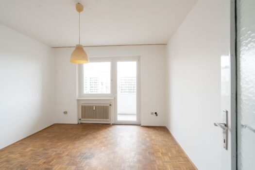 Sanierungsbedürftige Garconniere zu kaufen, Nähe Wasserwald 3J3KQduO8AklVpGt2fPsmJ