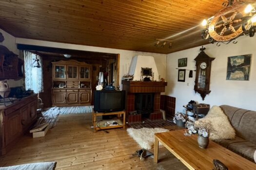 3Jl6a7Ut8GsYo6L5EjkPJJ