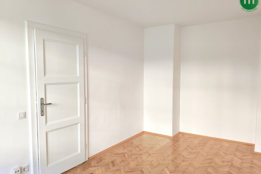 Unbefristete Miete: geräumiger 2-Zimmer-Altbau 4BNJHxvBFjYKCMxErrAHzS