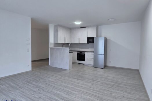 4McLsSTQ7DVUplY2M2rAnp