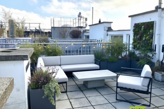 4bMkDUvIJtcY4IRZrRWYIq