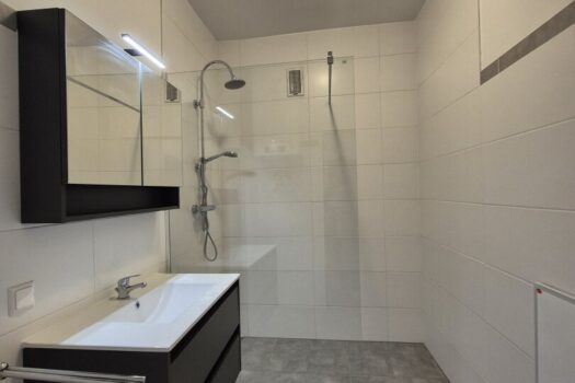 4qwR7awWGT6sZ755MbvGkB