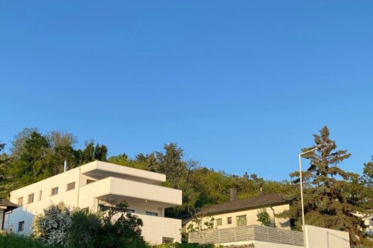 4slAecou8j0aGpdY4tKeBn