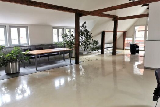 59itNjUEeG3EQHggZkF2Ui 1