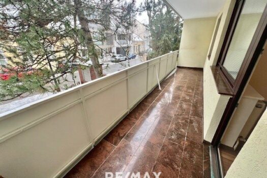 Loggia vor dem Wohnzimmer ca. 10m²