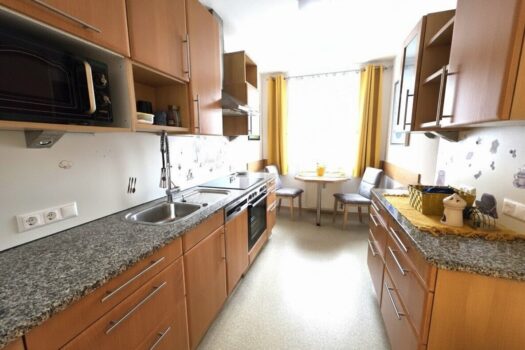 5LSiJgOUr4xY3KtJCFwy0o