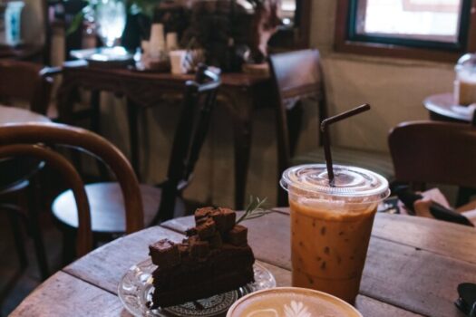 5UMKQg4YamqVFwYkL2E4Gc