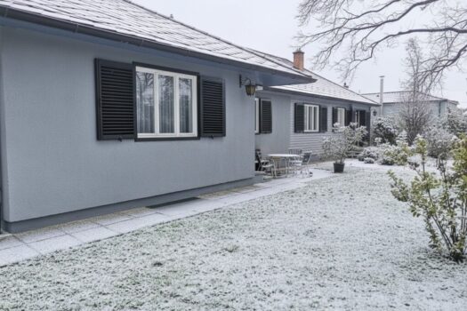 Renovierter Bungalow (teilmöbliert) | 4 SZ | Garten | 2 Stellplätze | Wien-Nähe I Ideal für Expat - Projektteams/ Firmenmiete möglich 5XjMEuFW4K8E78bsFjws6i